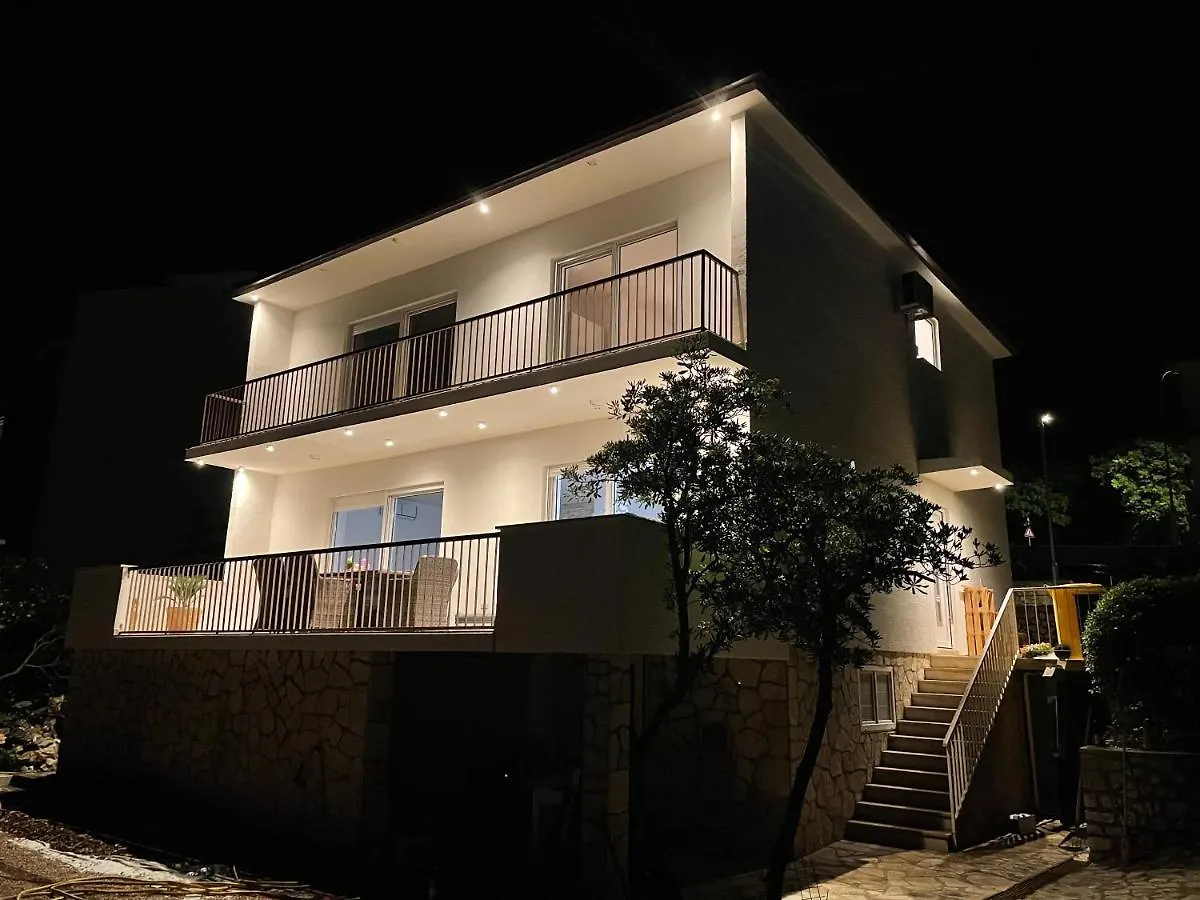 Villa Holiday Home Ninna Crikvenica