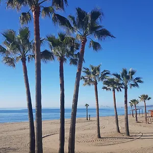 Free Parking, 40 Meters From The Beach, Wi-fi, Ac , Estepona Spain